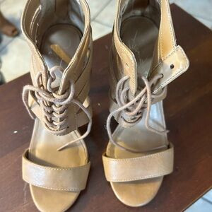 Report Tan Lace-Up Women's Boots